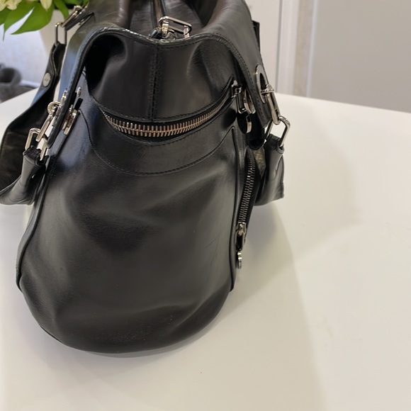 ROGER VIVIER PARIS  BLACK TOTE BAG - Picture 6 of 11